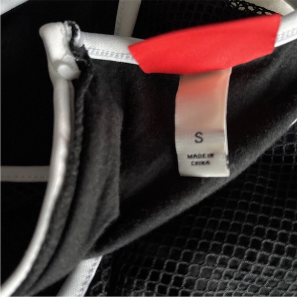 Hunter Black Mesh Garment with White Trim - Picture 6 of 7